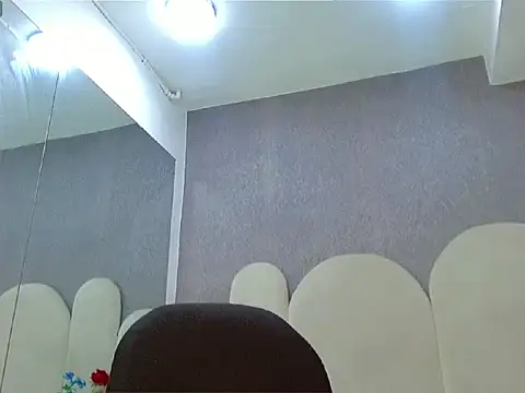 bella_77_ webcam