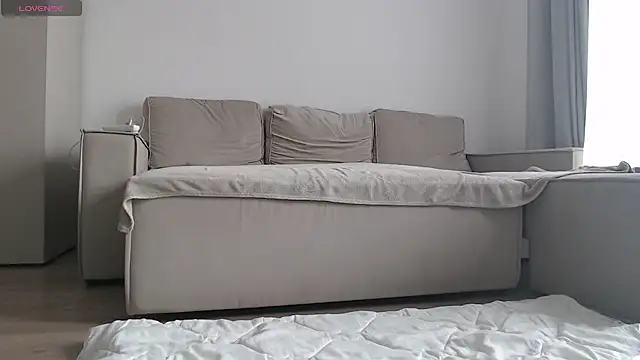 KittyHoneyy live cam on StripChat