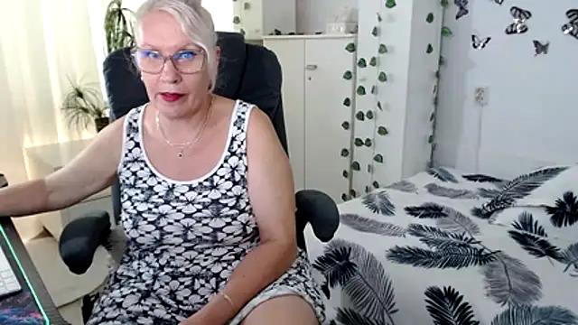 Ghertrude52 webcam