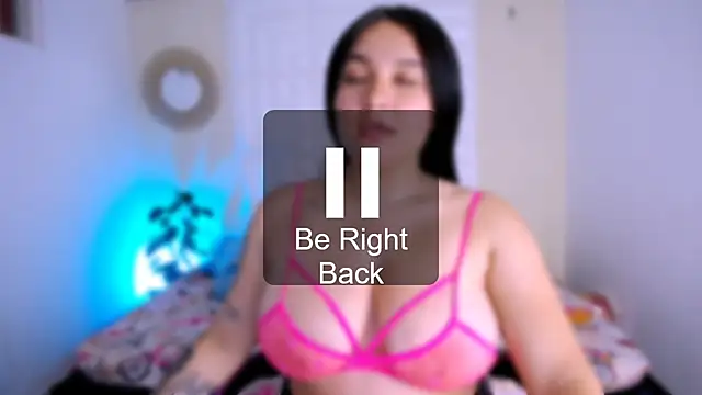 aurora_mcry live cam on StripChat