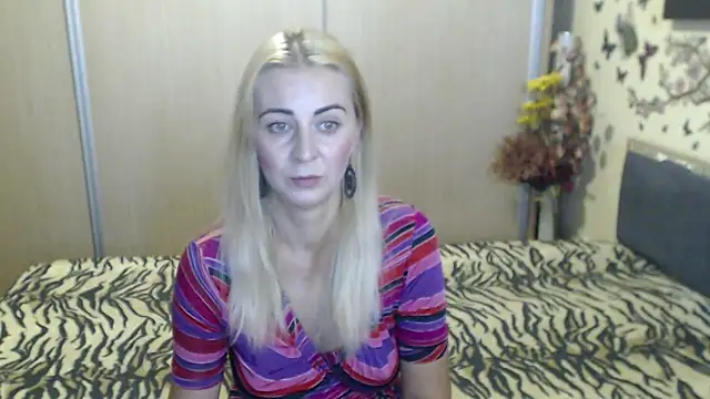 MirabelaSweet webcam