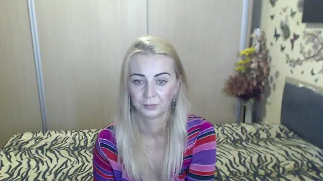 MirabelaSweet webcam