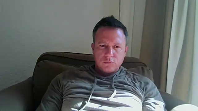 TroyDieselXXX live cam on StripChat