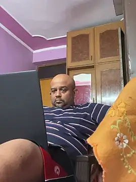Dick_6inches_Delhi webcam