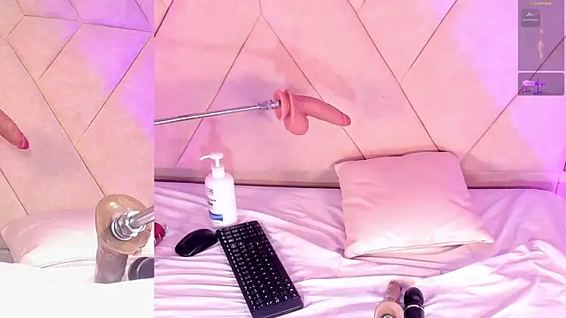DollyMae_ webcam