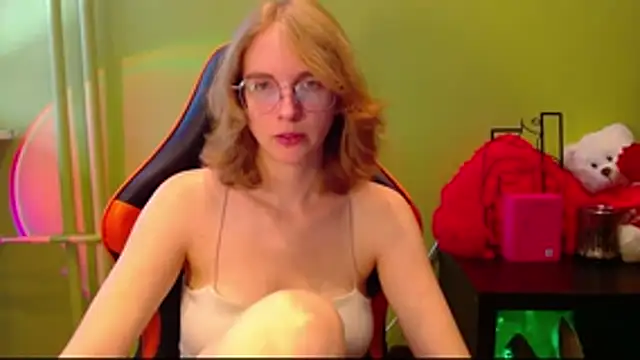 juicyPenny webcam