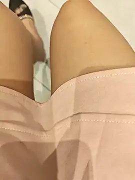 mina-02 - Mina-02's free webcam - UK Sex Cams