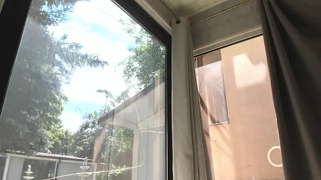 ScarletFlameee webcam