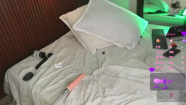 _mishelle webcam