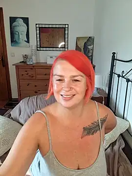 sarahdelsol (F milf) - Brüste einölen