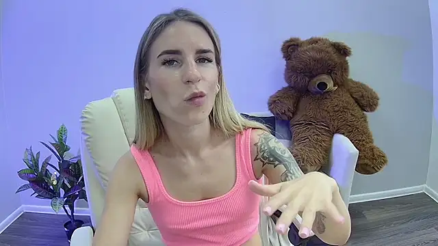 DeboraHorny webcam