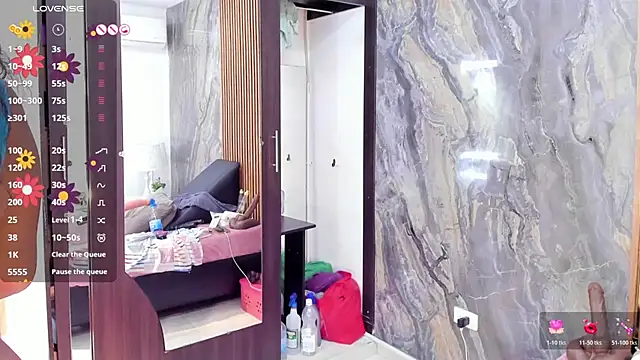 LauraSaenz01 webcam