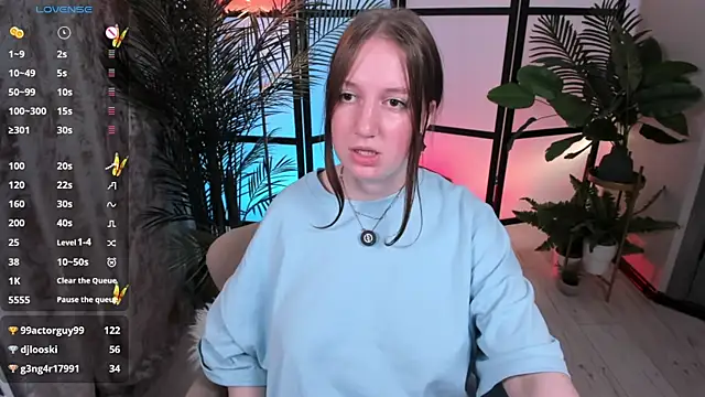 Elisabeth_Binder live cam on StripChat