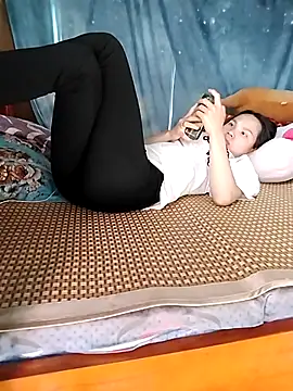 MiuMiu-Babyy webcam