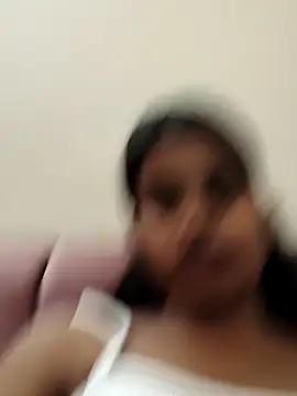 yours_queen_ live cam on StripChat