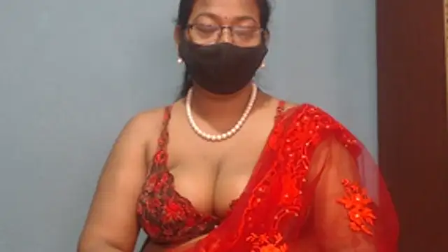 Yours_soniya webcam