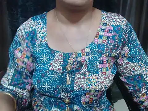 Kudi_Kiyara webcam