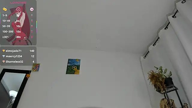 Mia-Valeria- webcam