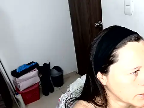 funny_girl_10 webcam