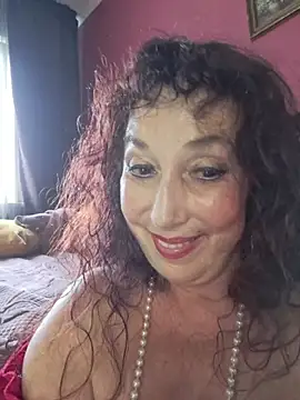 GypsyEsmeralda webcam