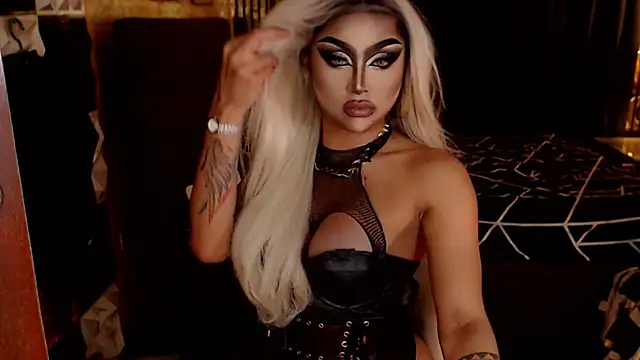 MassiveCockTrans webcam