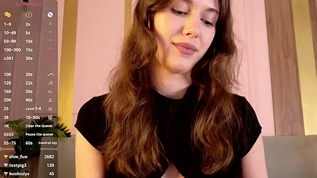 MilaLavson webcam