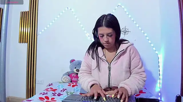 Nikita20_ webcam