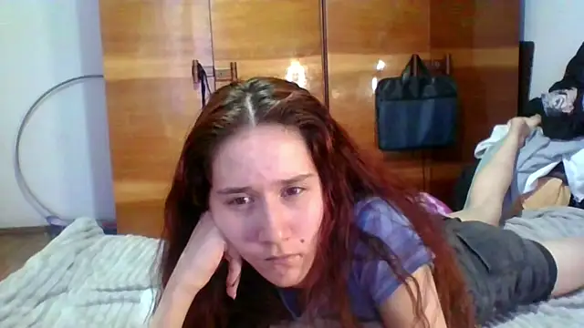 NickiKisinger webcam