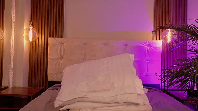 CamilaVelour webcam