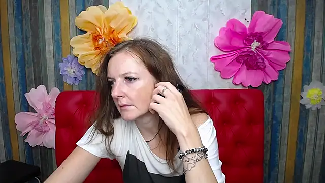 MeganPirs webcam