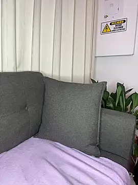 baby_akuma webcam