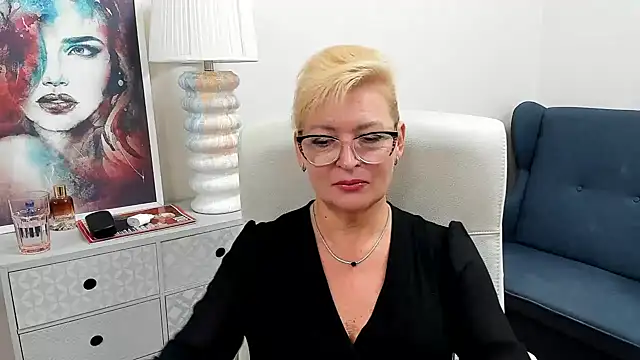 luna_xfantasy webcam