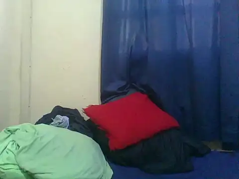 naughty-slender webcam