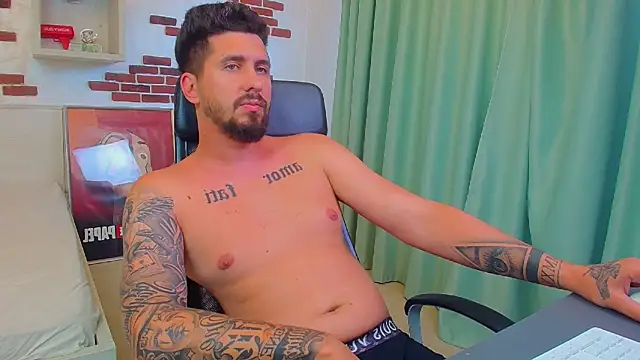 LoganStroud webcam