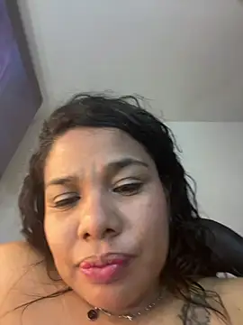 Rashell1_Queen webcam