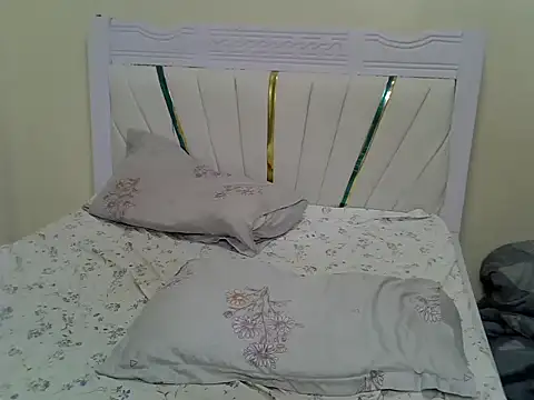 Petiteblossom webcam