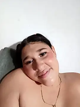 LittleSweetZoe__ webcam