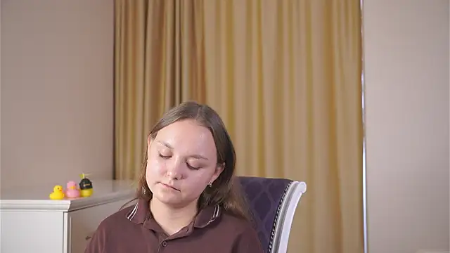 KrystaBoer webcam