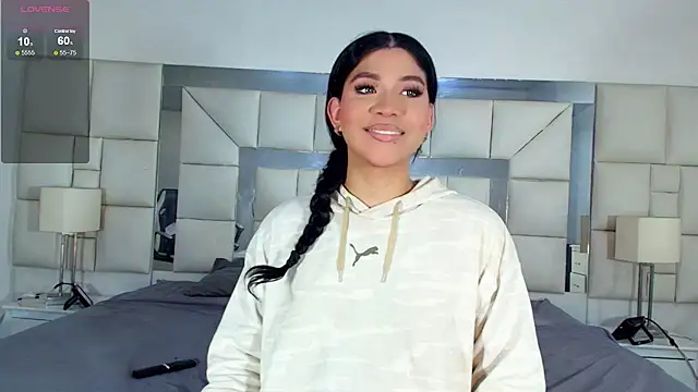 Camila_Fox69 webcam