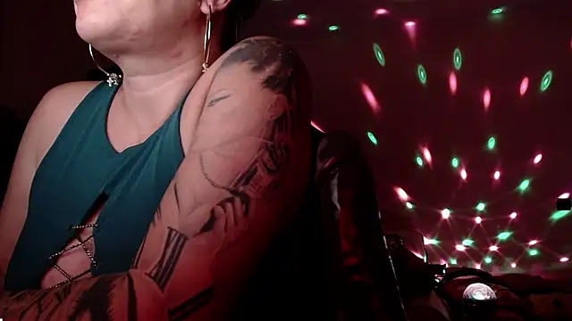 SonyaDevon webcam