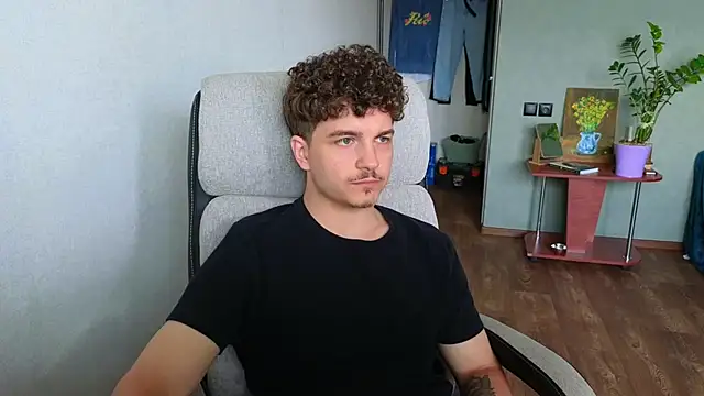 Remy_Miles webcam