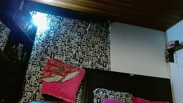 DULCE_ZOE webcam