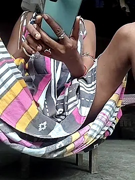 Sweet-runi live cam on StripChat