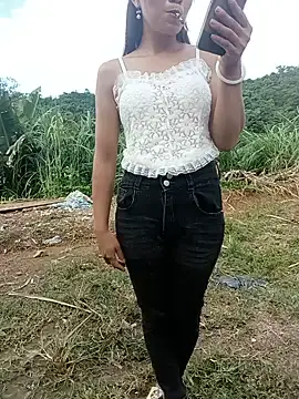 Thobaby112 live cam on StripChat
