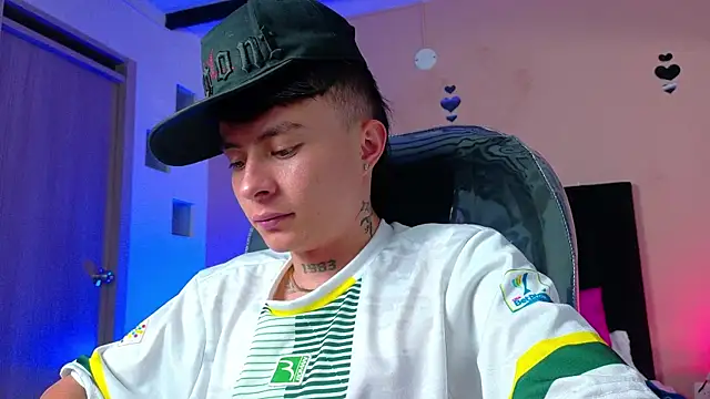 Nascary_Fox webcam
