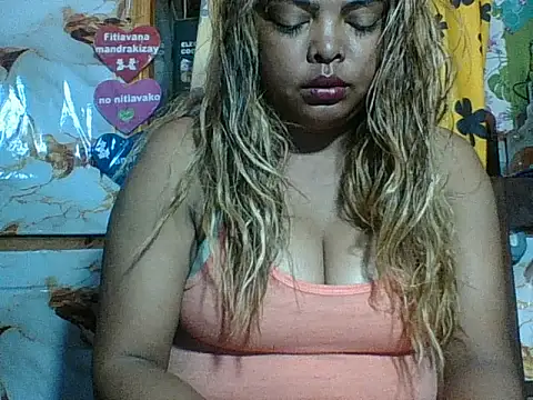 SEXY_METISE webcam