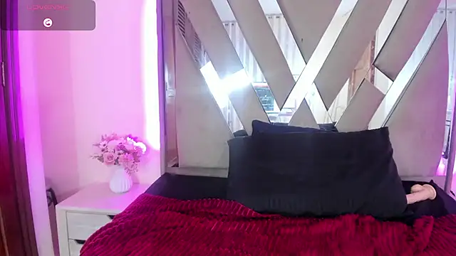 casey_lorens webcam