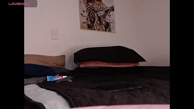 Corina_Ts webcam