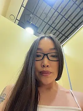 trytomakememoam webcam