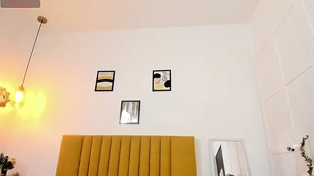 Amber_gold_ webcam